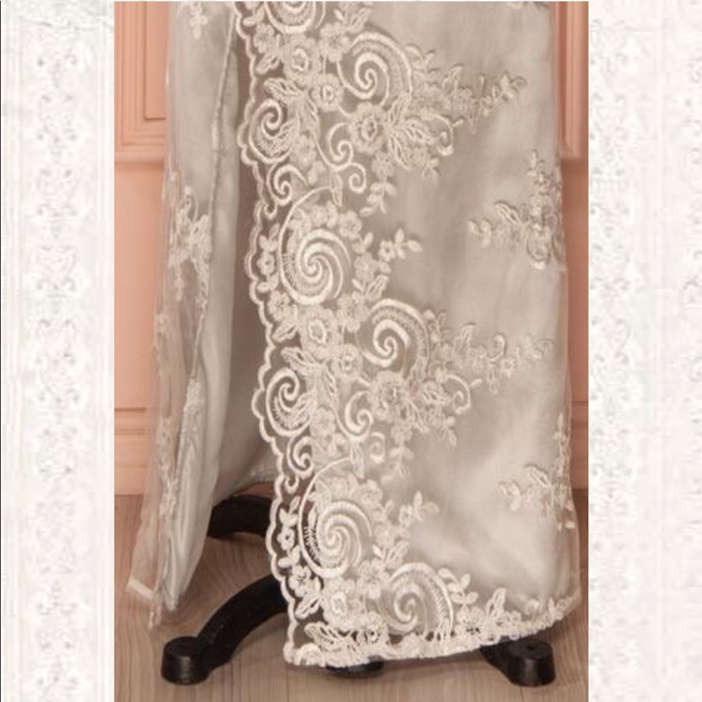 Mathyse dress - Picture 7 of 7